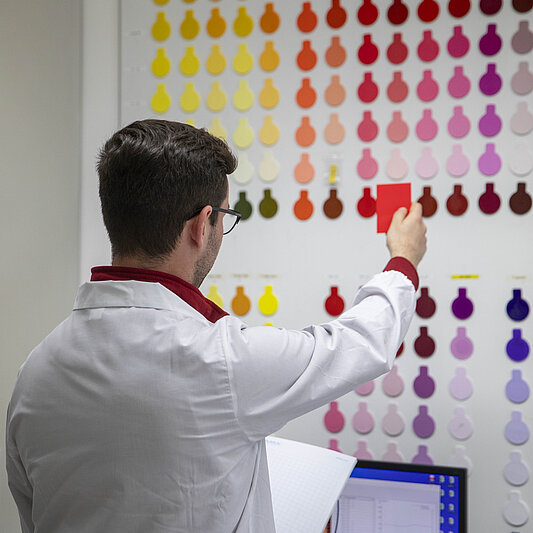 How do you get colored plastics?